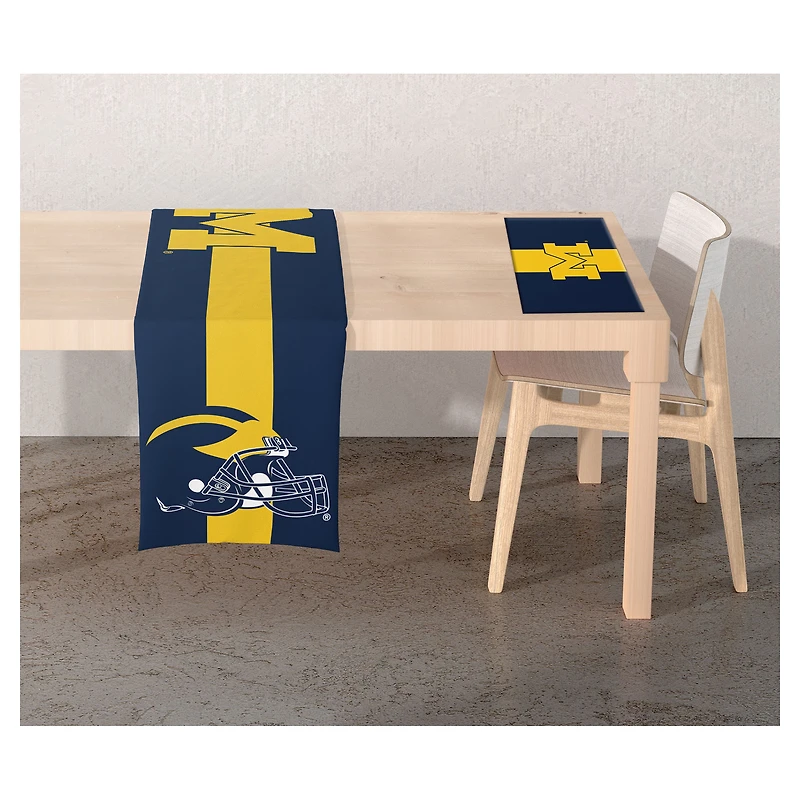 Pegasus Michigan Wolverines Two-Sided Logo Place Mat and Table Runner Set