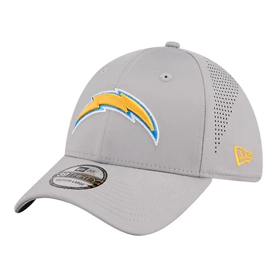 Men's New Era Gray Los Angeles Chargers Perforated 39THIRTY Flex Hat
