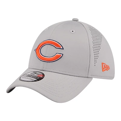 Men's New Era  Gray Chicago Bears Perforated 39THIRTY Flex Hat