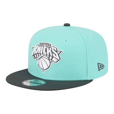 Men's New Era Turquoise/Charcoal New York Knicks Color Pack Two-Tone 9FIFTY Snapback Hat