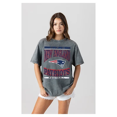 Women's Gameday Couture  Gray New England Patriots Oversized Classic Grind Washed T-Shirt