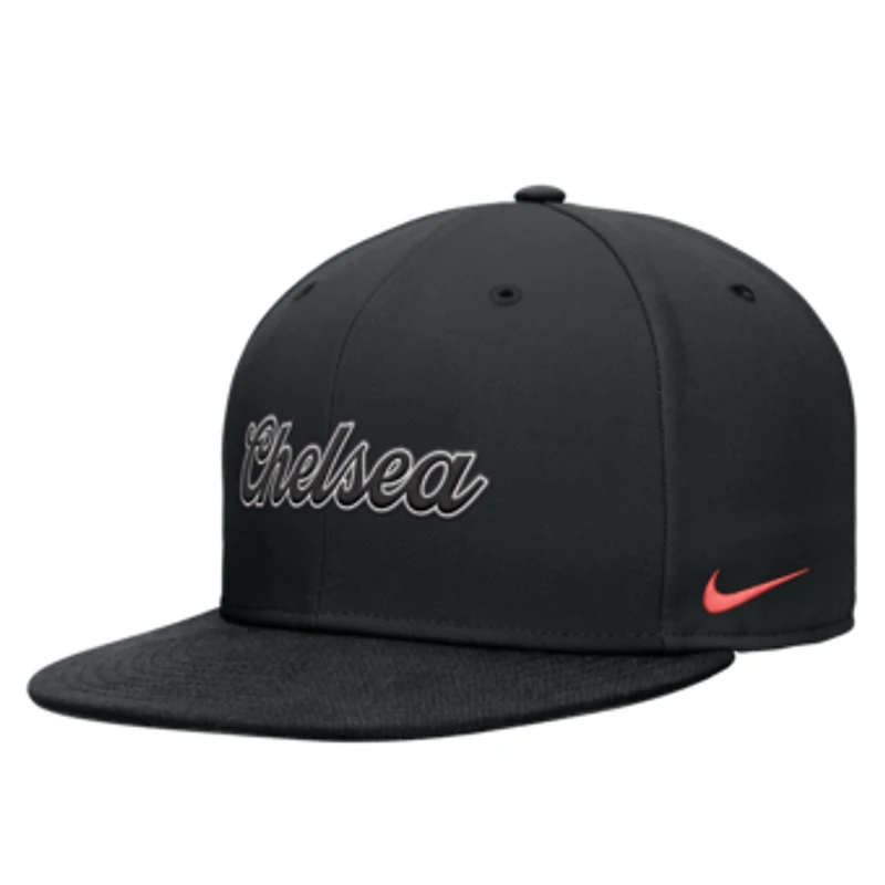 Men's Nike Black Chelsea Pro Snapback Hat