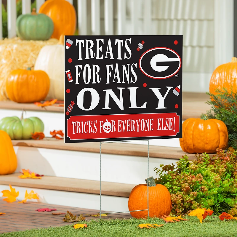 Georgia Bulldogs 18" x 24" Halloween Treats Outdoor Yard Sign