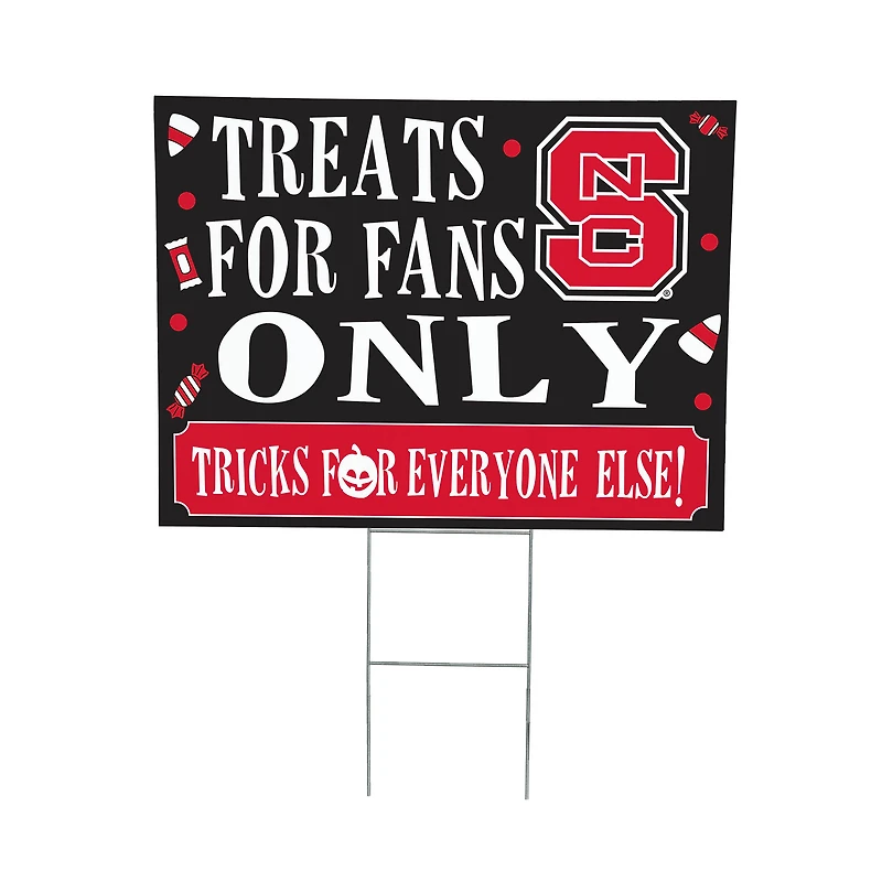 NC State Wolfpack 18" x 24" Halloween Treats Outdoor Yard Sign