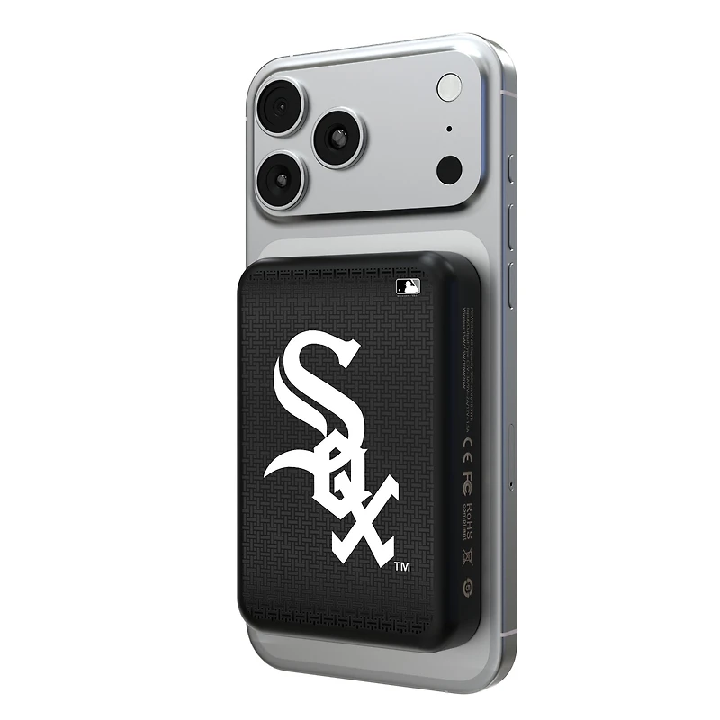 Keyscaper Chicago White Sox Wireless Magnetic Power Bank