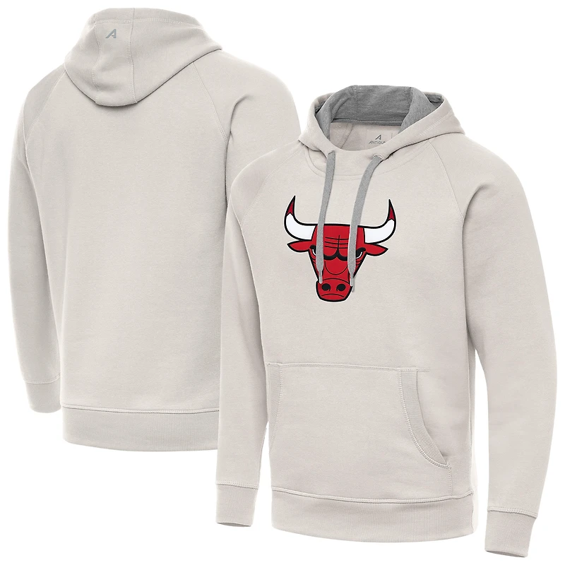 Men's Antigua Cream Chicago Bulls Big Logo Victory Pullover Hoodie