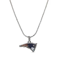 The GLD Shop New England Patriots 14K White Gold Logo Pendant & 20" Tennis Chain