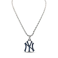 The GLD Shop New York Yankees 14K White Gold Logo Pendant & 20" Rope Chain