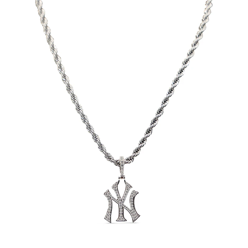GLD New York Yankees 14K White Gold Logo Pendant & 20" Rope Chain