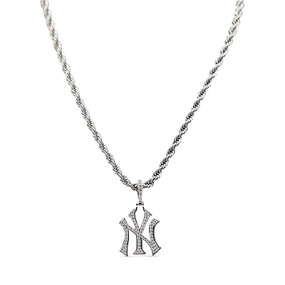 GLD New York Yankees 14K White Gold Logo Pendant & 20" Rope Chain