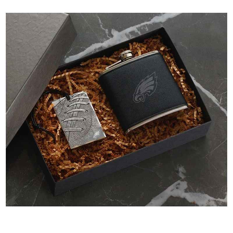 Wendell August Forge Philadelphia Eagles 5oz.Traveler Flask & Bag Tag Gift Set
