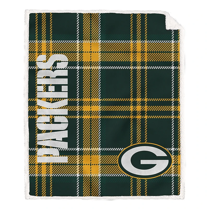 Pegasus Green Bay Packers 50" x 60" Playmaker Plaid Ultra Cozy Sherpa Throw