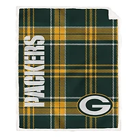Pegasus Green Bay Packers 50" x 60" Playmaker Plaid Ultra Cozy Sherpa Throw