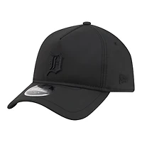 Men's New Era  Black Detroit Tigers Injection Apex 9FORTY Adjustable Hat