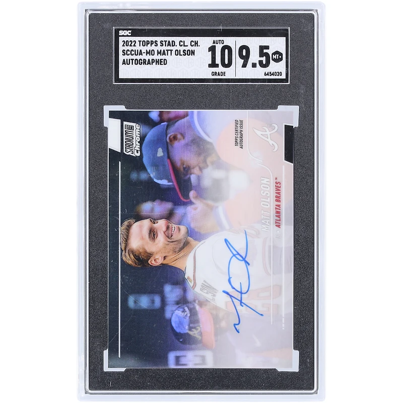 Matt Olson Atlanta Braves Autographed 2022 Topps Stadium Club Chrome #SCCUA-MO SGC Authenticated 9.5/10 Card