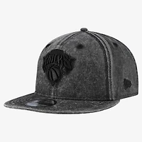 Men's New Era  Black New York Knicks Washed Tonal 9FIFTY Snapback Hat