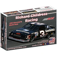 Salvinos JR Models  Richard Childress Racing 1:24 Model Car Kit