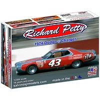 Salvinos JR Models  Richard Petty 1:24 Model Car Kit