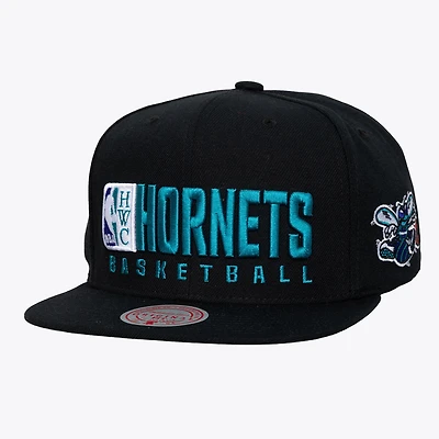 Men's Mitchell & Ness Black Charlotte Hornets Hardwood Classics Old School Stacked Text Snapback Hat