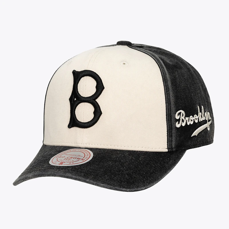 Unisex Mitchell & Ness Cream/Black Brooklyn Dodgers Snow Block Pro Crown Snapback Hat