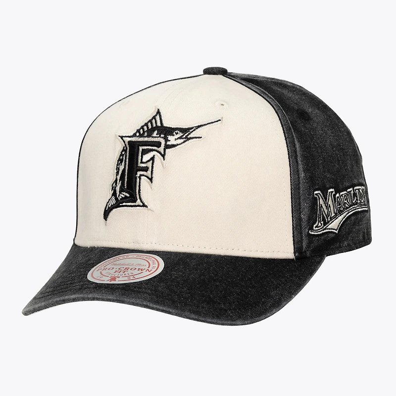 Unisex Mitchell & Ness Cream/Black Florida Marlins Snow Block Pro Crown Snapback Hat