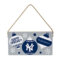 New York Yankees 6" x 11" Holiday Wood Wall Sign
