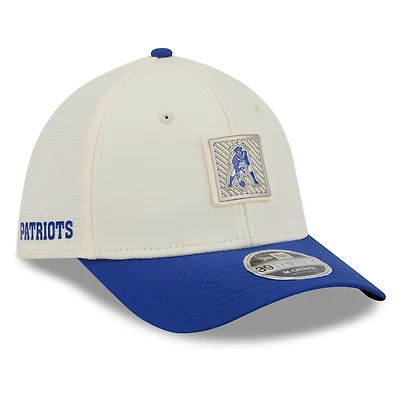 Men's New Era Cream/Royal New England Patriots 2026 NFL Training Camp 39THIRTY Flex Hat