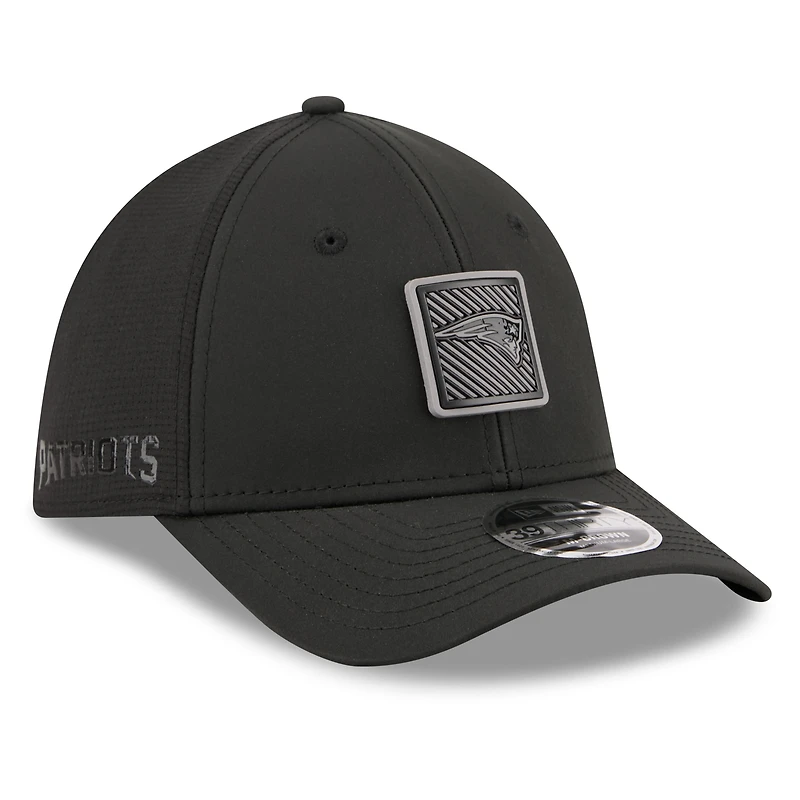 Men's New Era  Black New England Patriots 2026 NFL Training Camp 39THIRTY Flex Hat
