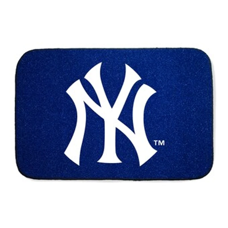 My Home Team Turf New York Yankees 4' x 6' Welcome Rug
