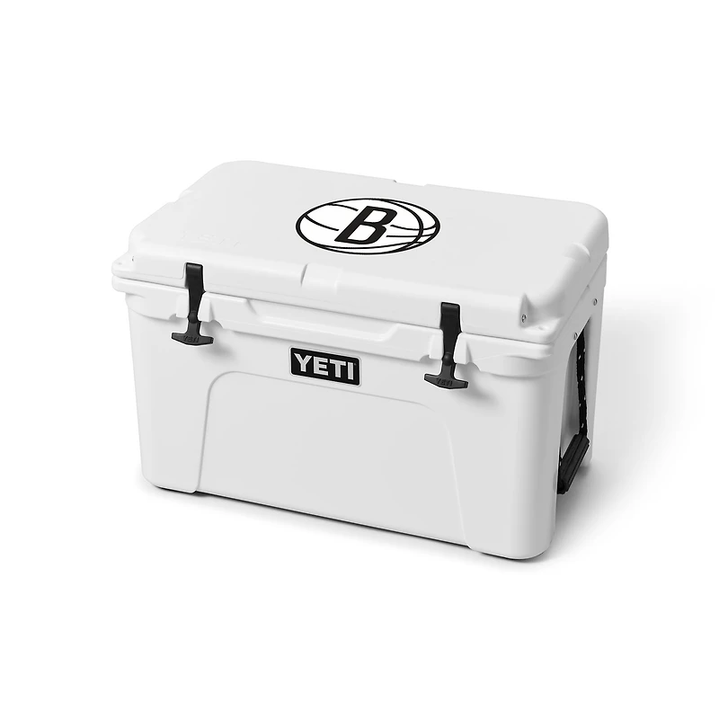 YETI White Brooklyn Nets Tundra 45 Hard Cooler