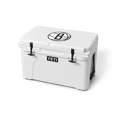 YETI White Brooklyn Nets Tundra 45 Hard Cooler