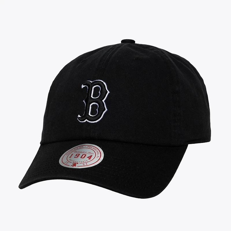 Unisex Mitchell & Ness Black & White Boston Red Sox 1904 Strapback Adjustable Hat