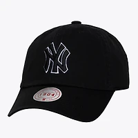 Unisex Mitchell & Ness Black & White New York Yankees 1904 Strapback Adjustable Hat