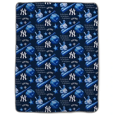 Pegasus  New York Yankees Tonal Slugger Ultra Cozy Oversized Blanket