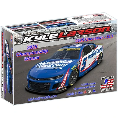 Salvinos JR Models Kyle Larson 2025 NASCAR Cup Series Champion 1:24 Model Car Kit
