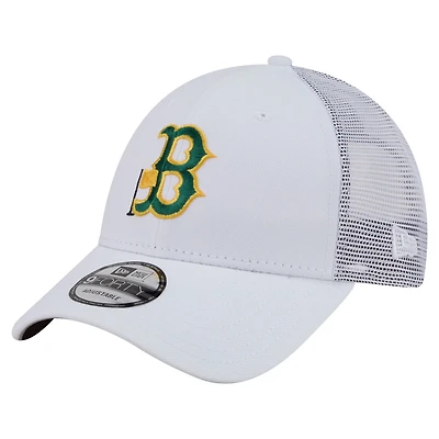 Men's New Era  White Boston Red Sox Flag 9FORTY Trucker Adjustable Hat
