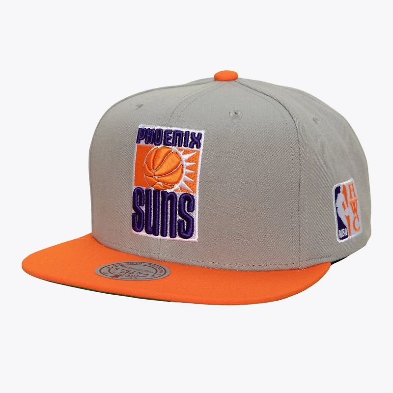 Men's Mitchell & Ness Gray Phoenix Suns Legendary Home Snapback Hat