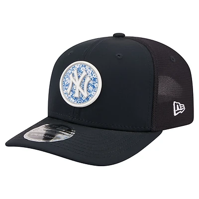 Men's New Era  Navy New York Yankees Floral Patch 9SEVENTY Adjustable Hat