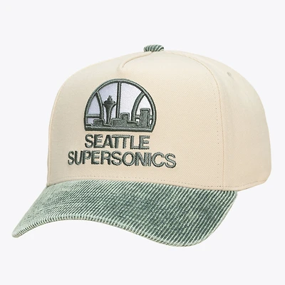Unisex Mitchell & Ness Cream/Green Seattle SuperSonics Faded Pro Snapback Hat