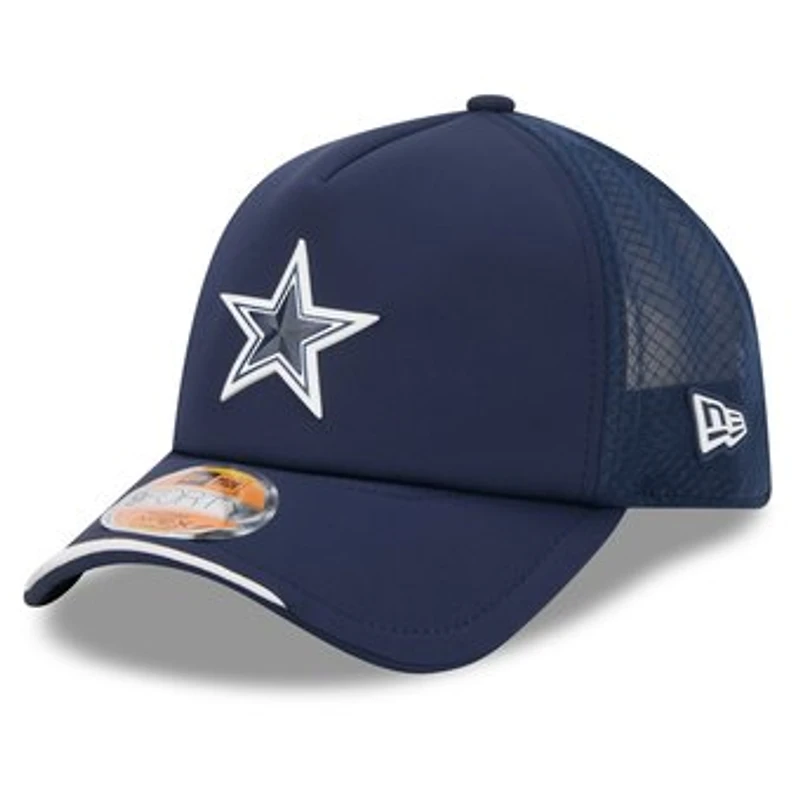 Men's New Era Navy Dallas Cowboys 2026 Sideline Apex 9FORTY Adjustable Trucker Hat