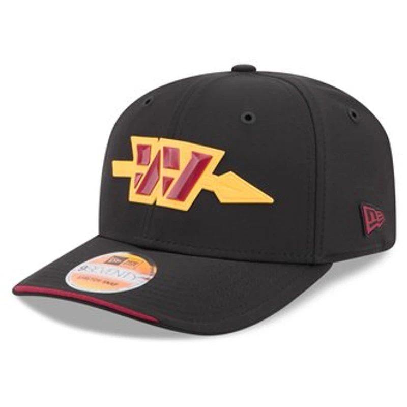 Men's New Era Black Washington Commanders 2026 Sideline Alternate 9SEVENTY Adjustable Hat