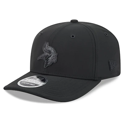 Men's New Era Black Minnesota Vikings 2026 Sideline 9SEVENTY Adjustable Hat