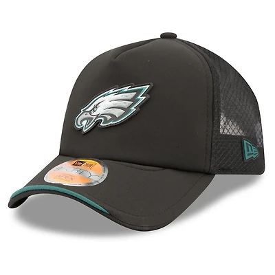Men's New Era Black Philadelphia Eagles 2026 Sideline Apex 9FORTY Adjustable Trucker Hat