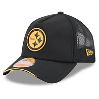 Men's New Era Black Pittsburgh Steelers 2026 Sideline Apex 9FORTY Adjustable Trucker Hat