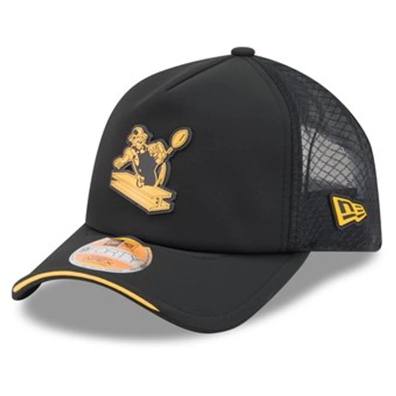 Men's New Era Black Pittsburgh Steelers 2026 Sideline Throwback Apex 9FORTY Adjustable Trucker Hat