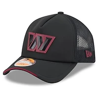 Men's New Era Washington Commanders 2026 Sideline Apex 9FORTY Adjustable Trucker Hat