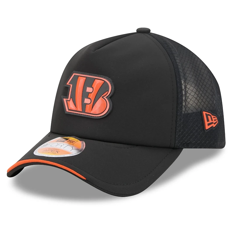 Men's New Era Black Cincinnati Bengals 2026 Sideline Apex 9FORTY Adjustable Trucker Hat