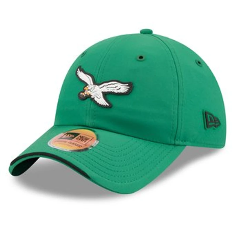 Men's New Era Kelly Green Philadelphia Eagles 2026 Sideline Casual Classic Adjustable Hat