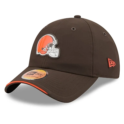 Men's New Era Brown Cleveland Browns 2026 Sideline Casual Classic Adjustable Hat