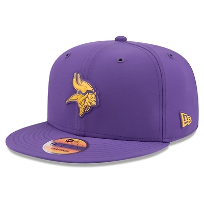 Men's New Era Purple Minnesota Vikings 2026 Sideline 9FIFTY Snapback Hat